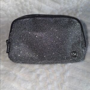 LULULEMON Everywhere Belt Bag 1L Glitter NWT Dark Silver/Graphite Grey/Silver